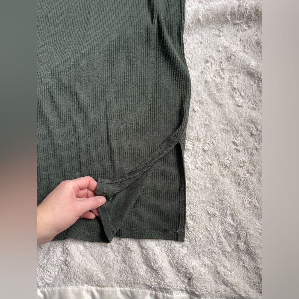 Alya Forest Green Midi Dress - Picture 5 of 6